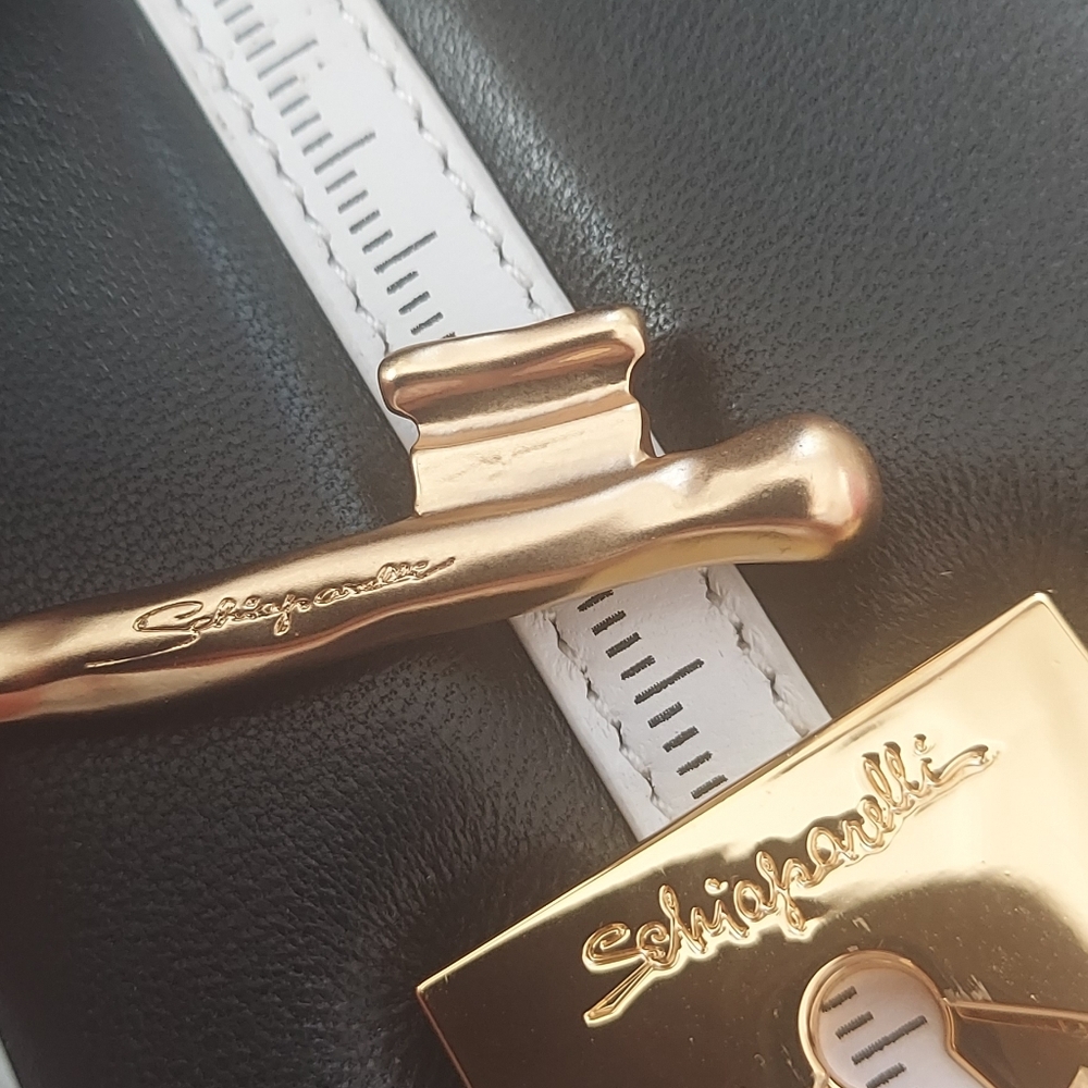 NWT Schiaparelli Black&White Tape Measure motiff Clutch/bag  With Key Charm - Picture 9 of 12